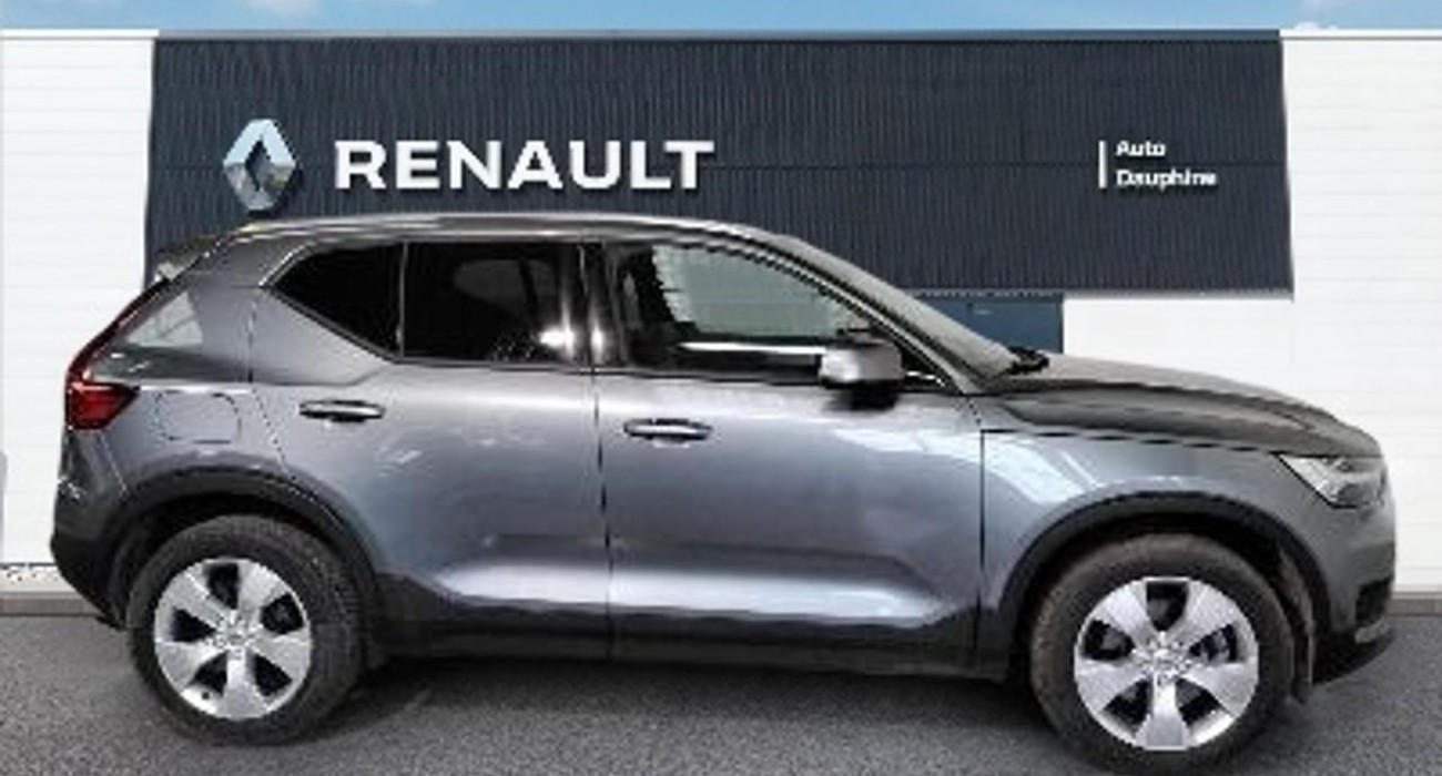 Volvo XC40 D4 AWD AdBlue 190 ch Geartronic 8 Momentum 6