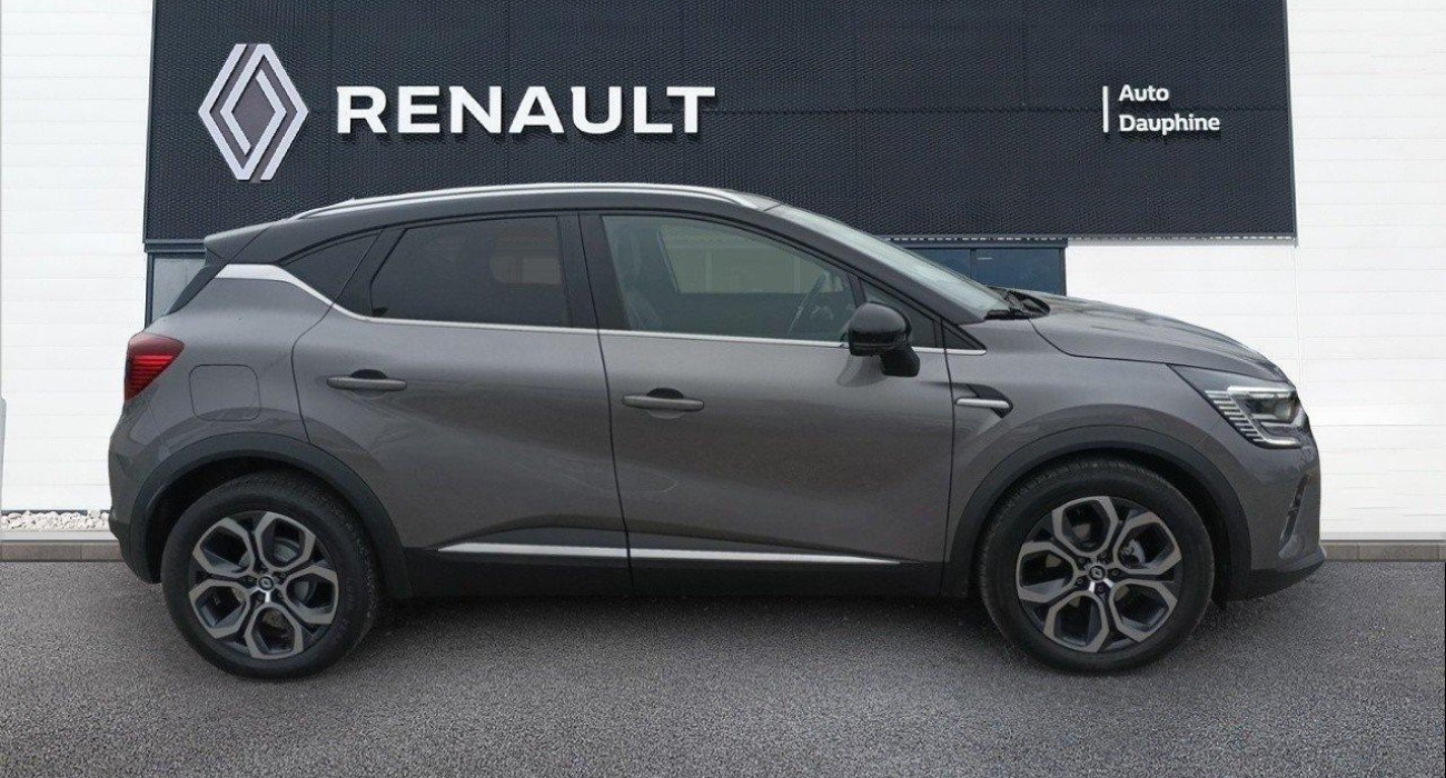 Renault CAPTUR TCe 160 EDC - 21 Intens 2