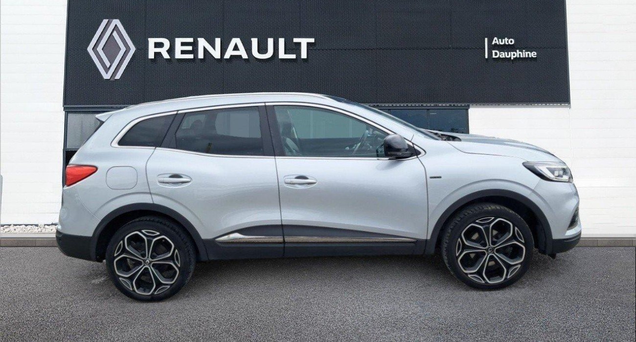 Renault KADJAR TCe 140 FAP EDC Black Edition 2