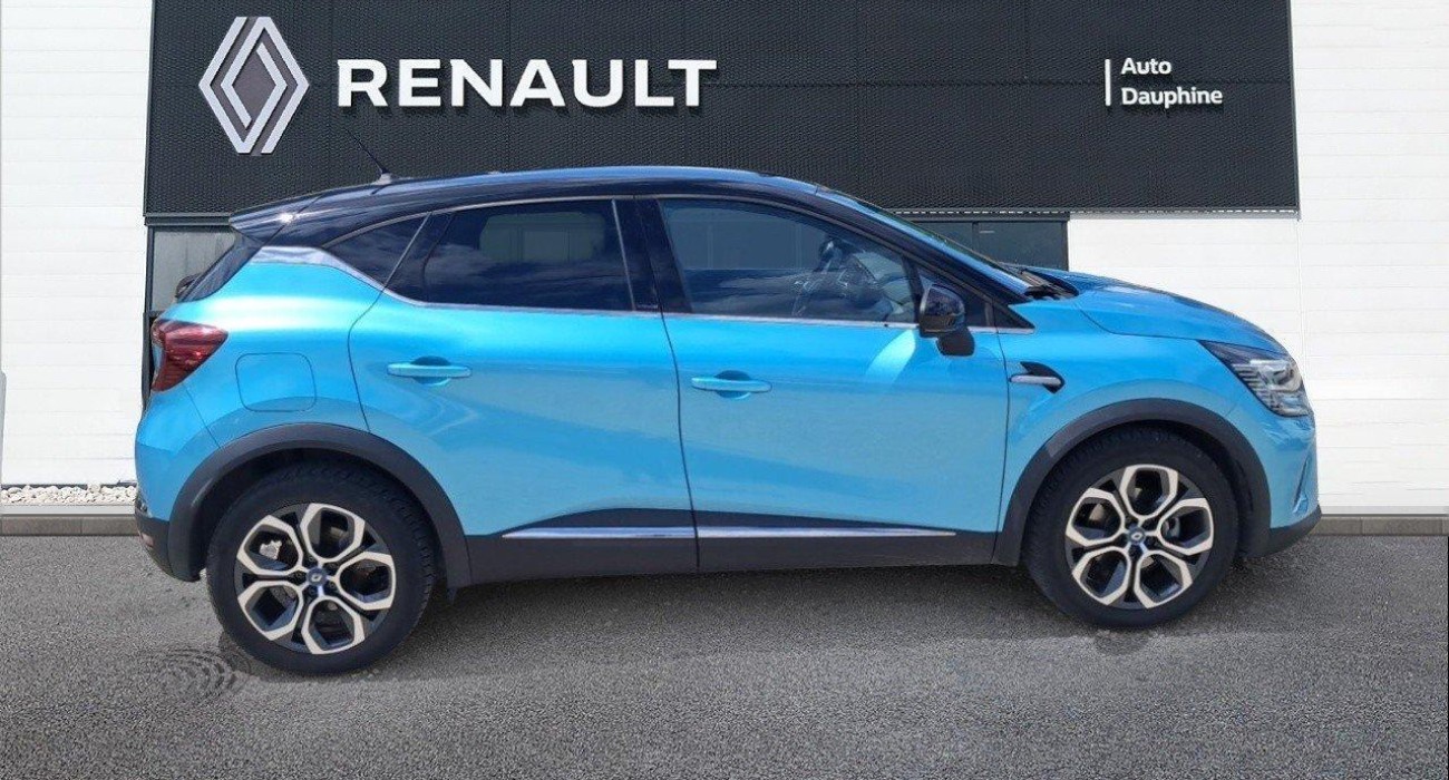 Renault CAPTUR E-Tech Plug-in 160 Intens 2