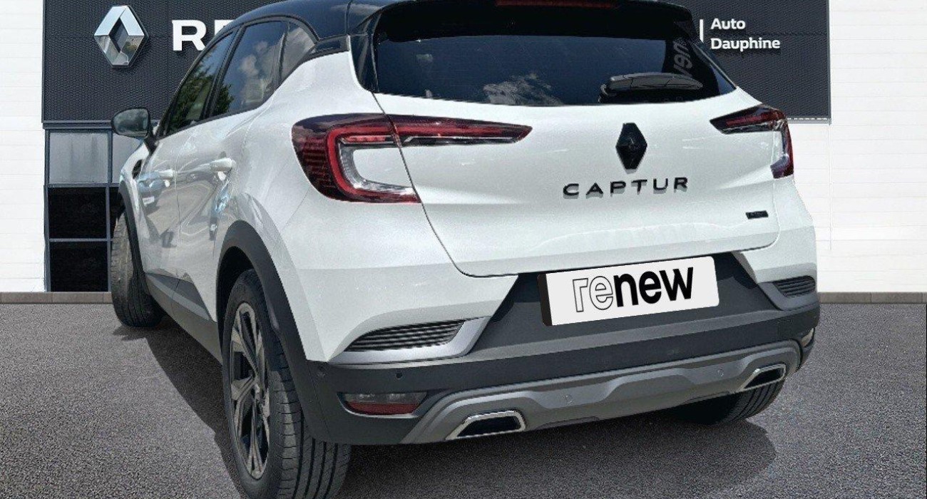 Renault CAPTUR E-Tech full hybrid 145 Engineered 6