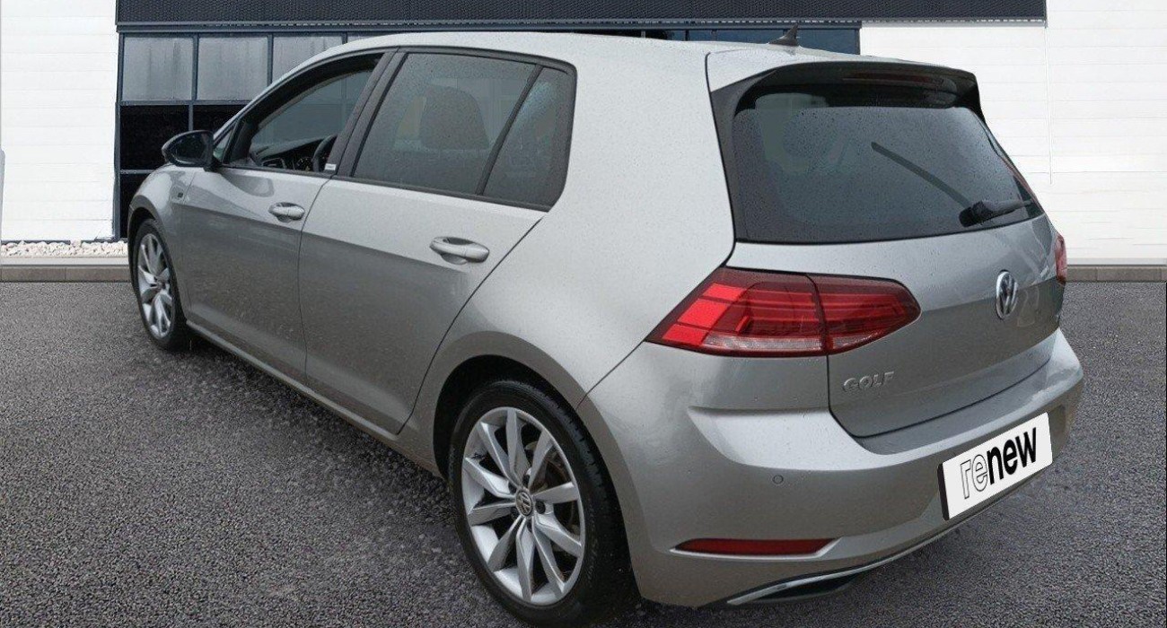 Volkswagen GOLF 1.5 TSI 130 EVO DSG7 Connect 3