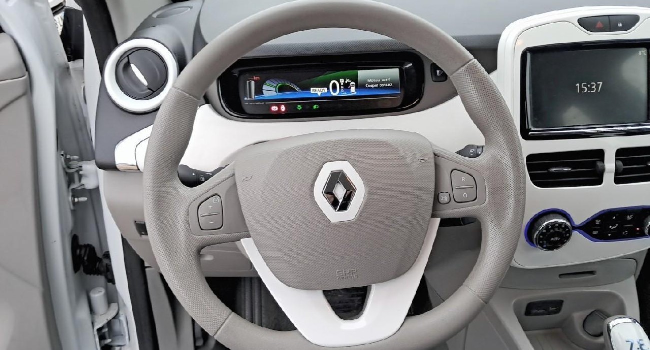 Renault ZOE Life 11