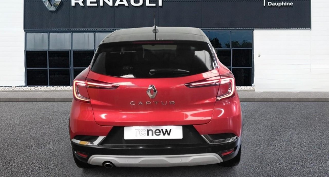 Renault CAPTUR TCe 100 Intens 4