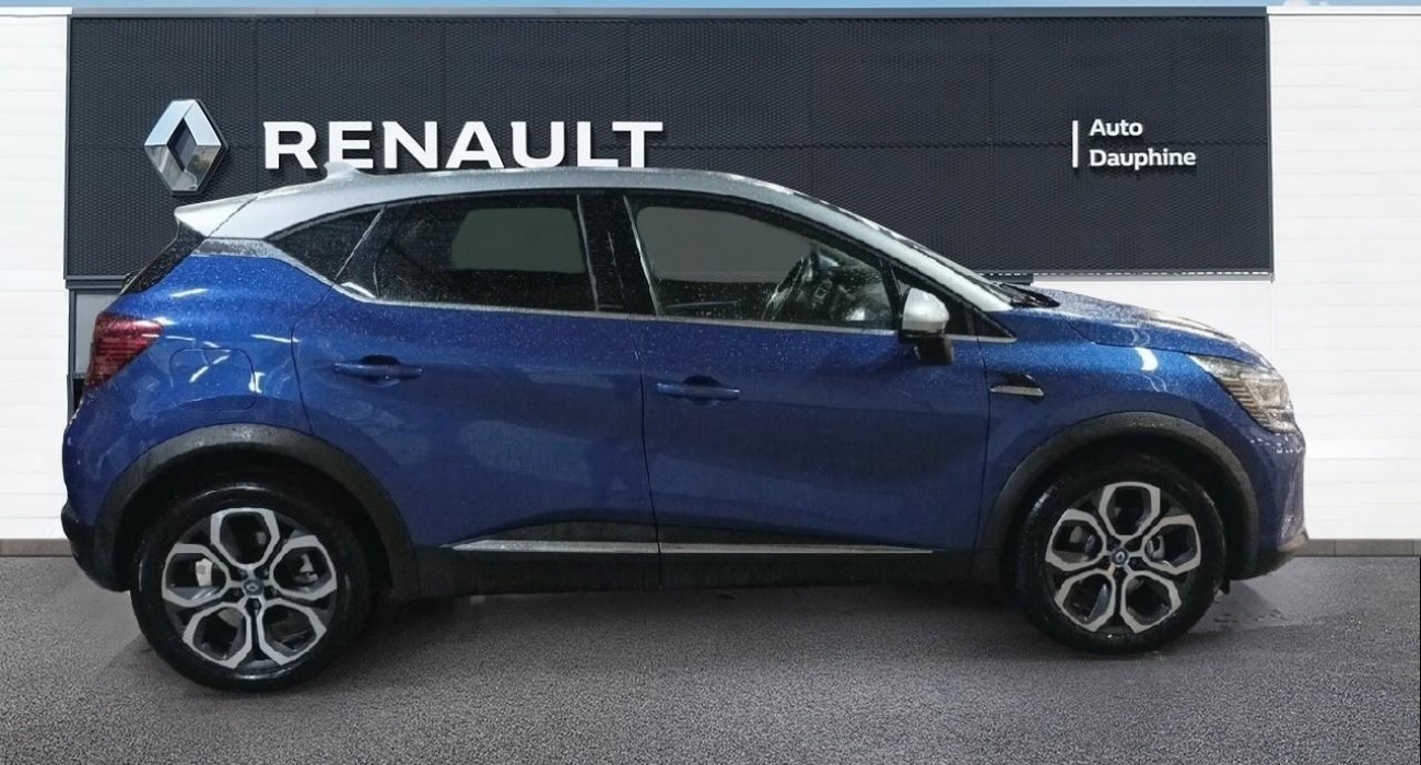 Renault CAPTUR E-Tech Plug-in 160 Intens 2