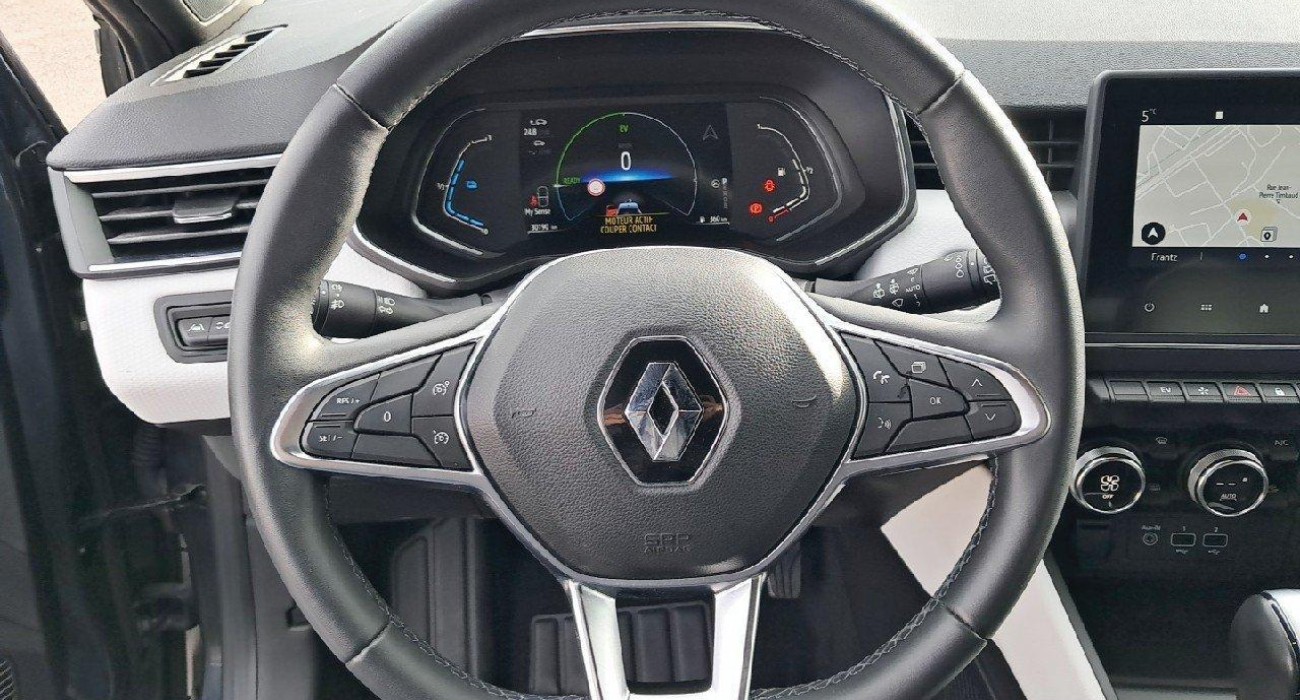 Renault CLIO Clio E-Tech 140 Intens 6