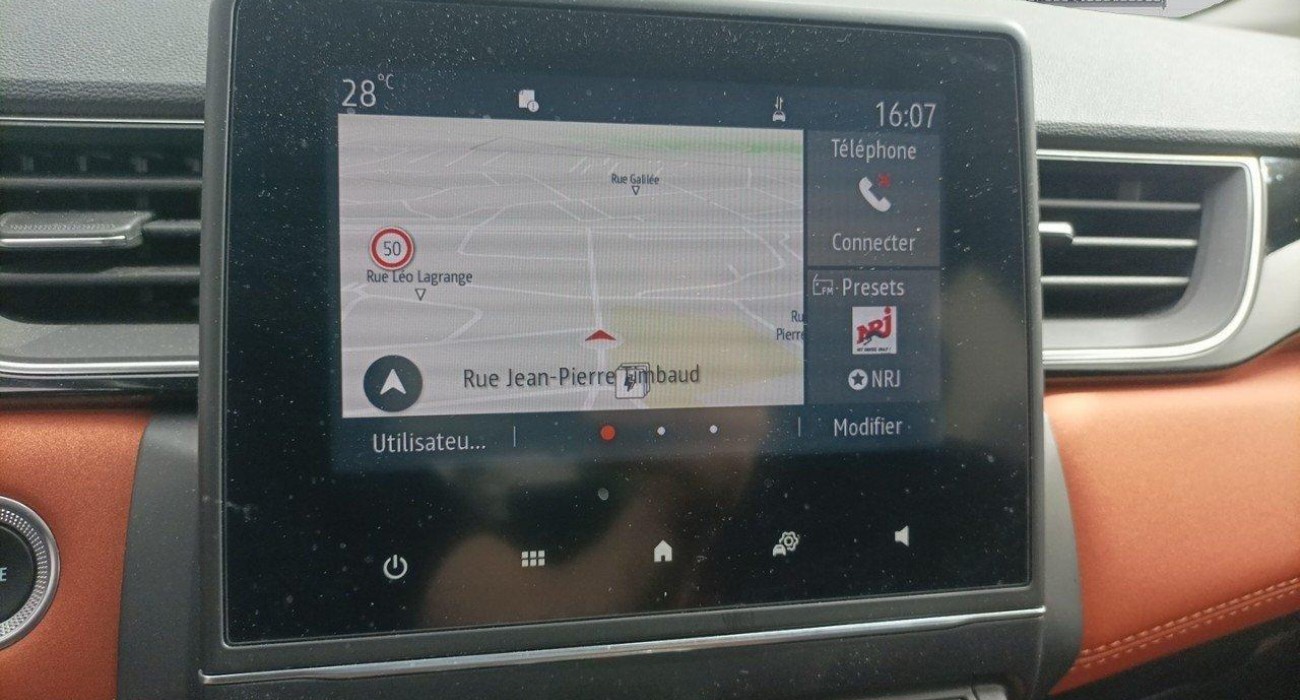 Renault CAPTUR E-Tech Plug-in 160 Intens 8