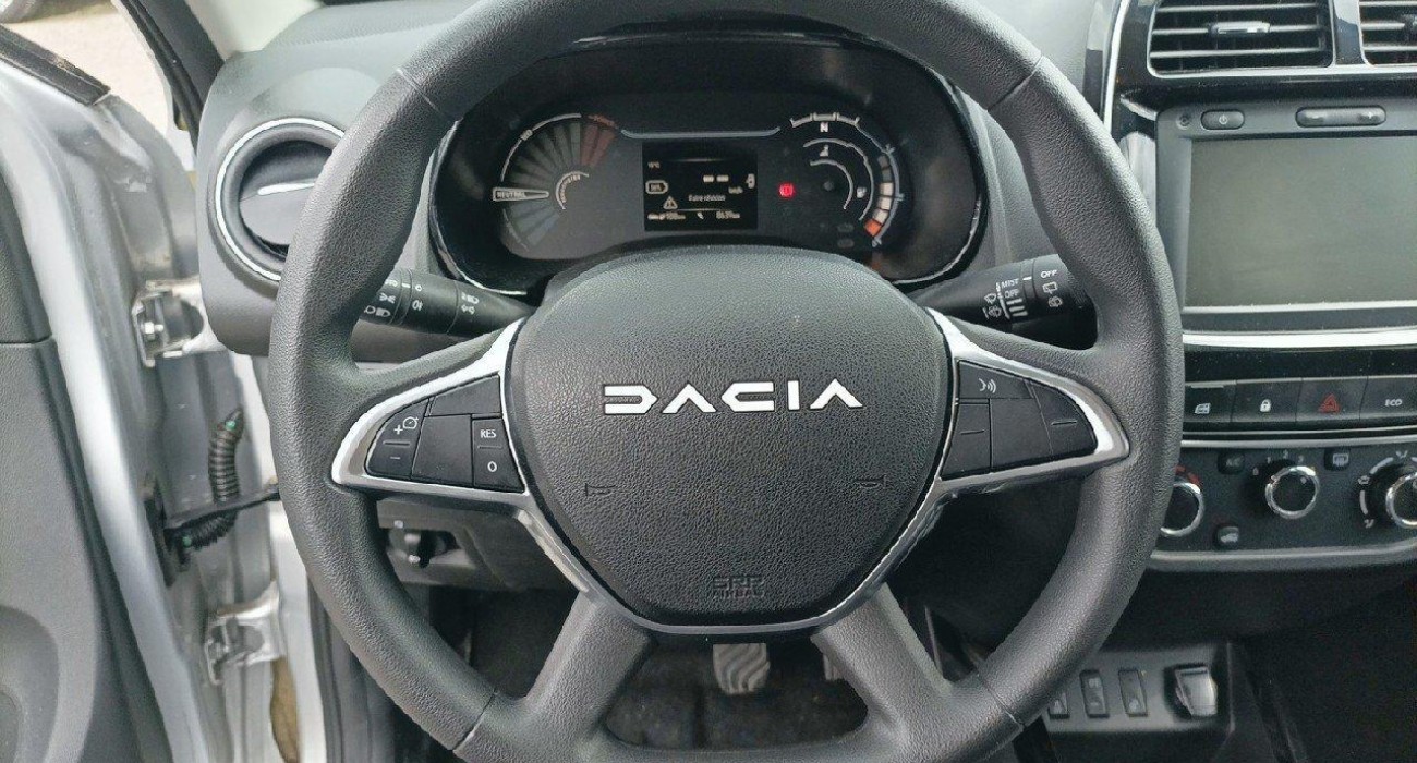 Dacia SPRING Expression 6