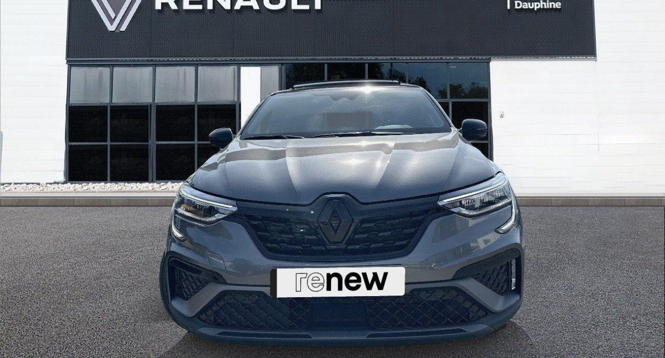 Renault ARKANA E-Tech 145 - 22 Engineered 4